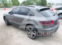 2015 Porsche MACAN photo