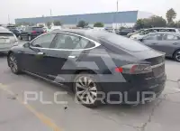 2015 Tesla Model S фото
