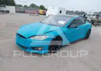 2015 Tesla Model S фото
