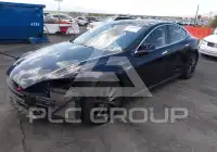 2015 Tesla Model S фото