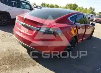 2015 Tesla Model S фото