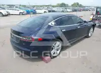 2015 Tesla Model S фото
