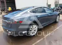 2015 Tesla Model S фото