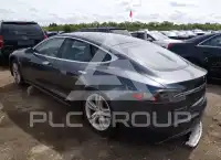 2015 Tesla Model S фото