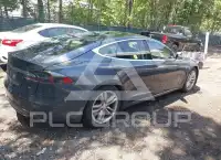 2015 Tesla Model S фото