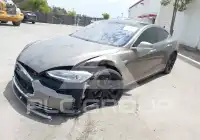 2015 Tesla Model S photo