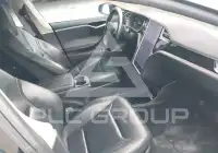 2015 Tesla Model S фото