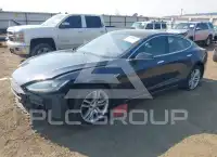 2015 Tesla Model S photo
