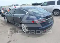 2015 Tesla Model S фото