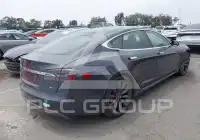 2015 Tesla Model S фото