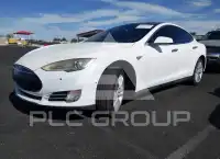 2015 Tesla Model S фото