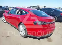 2015 Tesla Model S фото