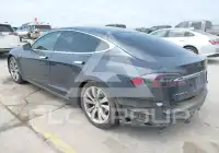 2015 Tesla Model S фото