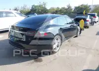 2015 Tesla Model S фото