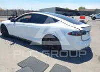 2015 Tesla Model S фото