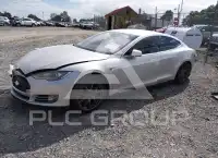 2015 Tesla Model S photo