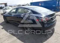 2015 Tesla Model S фото