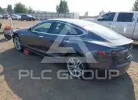 2015 Tesla Model S photo