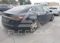 2015 Tesla Model S фото