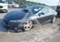 2015 Tesla Model S фото