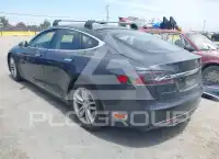 2015 Tesla Model S фото