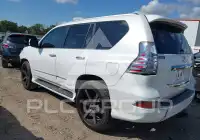 2015 Lexus GX460 photo