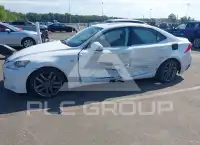 2015 Lexus IS250 photo
