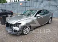 2015 Lexus IS250 photo
