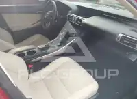 2015 Lexus IS250 photo