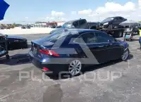 2015 Lexus IS250 photo