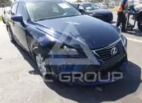 2015 Lexus IS250 photo