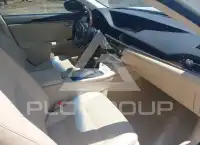 2015 Lexus ES350 photo