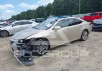2015 Lexus ES350 photo