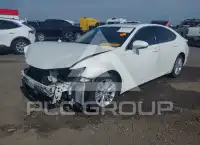 2015 Lexus ES350 photo