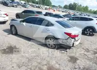 2015 Lexus ES350 photo