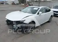 2015 Lexus ES350 фото