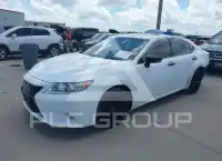 2015 Lexus ES350 photo