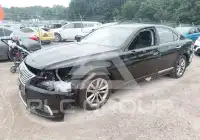 2015 Lexus LS460 photo