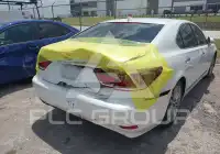 2015 Lexus LS460 photo