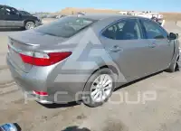 2015 Lexus ES300 photo