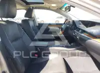 2015 Lexus ES300 photo
