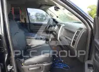 2015 RAM 1500 photo