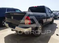 2015 RAM 1500 photo