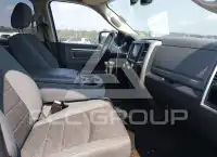 2015 RAM 1500 photo