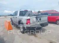 2015 RAM 1500 photo