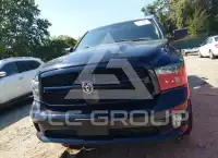 2015 RAM 1500 photo