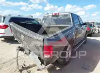 2015 RAM 1500 photo