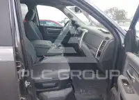 2015 RAM 1500 photo