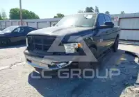 2015 RAM 1500 photo
