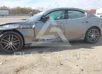 2015 Maserati GHIBLI photo